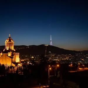 Otel Siberia, Tiflis